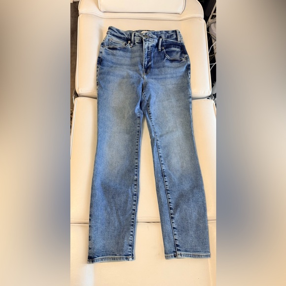 Good American Denim - Classic High-Rise Straight Leg Jeans - Light Blue